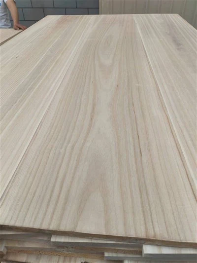 Lätt Paulownia Wood
